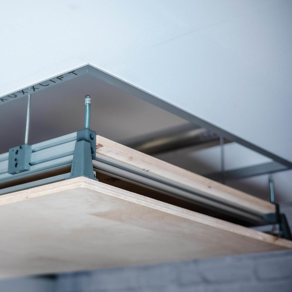 Auxx Lift 400lbs Garage and Attic Storage Lift System